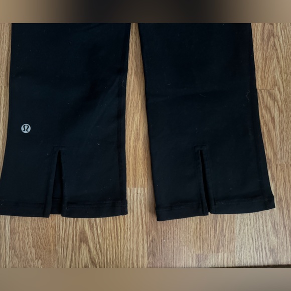 Lululemon capri size 6. Hardly worn great condition - Picture 3 of 4